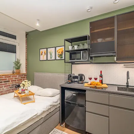 Grzegorzki - Station Nearby - By Rentujemy * Krakau